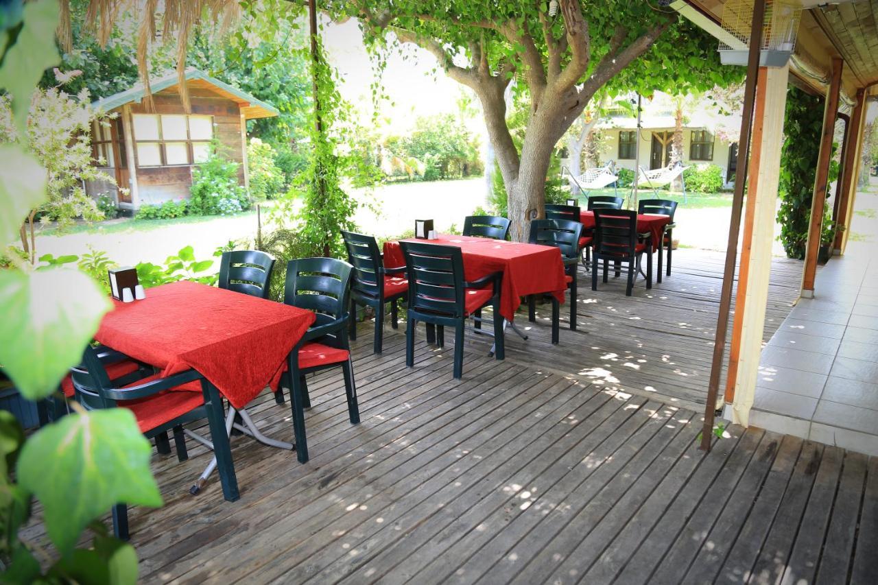 Bed and Breakfast Tunays Pansiyon Çıralı Exterior foto